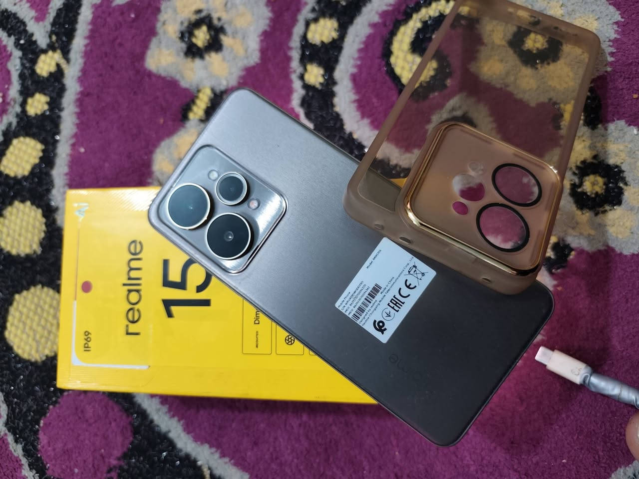 ريلمي 15ذاكره 256شرط كفاله مكاني ناصريه مركز ***********
