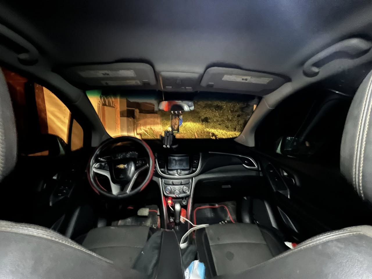 السلام عليكم
شوفرلت تراكس موديل 2023 سياره فول مواصفات جاهزه من كلشي 

كير
محرك
كهربائيات
تحكم استرين
قياده ذاتيه
تبريد ثلج
كروز سرعه
مثبت سرعه
محرك 1400 تيربو
تخم تاير
ويل كب
بيها قطعه وحده بل جاملغ الأمامي الايسر 
للاستفسار : ***********
