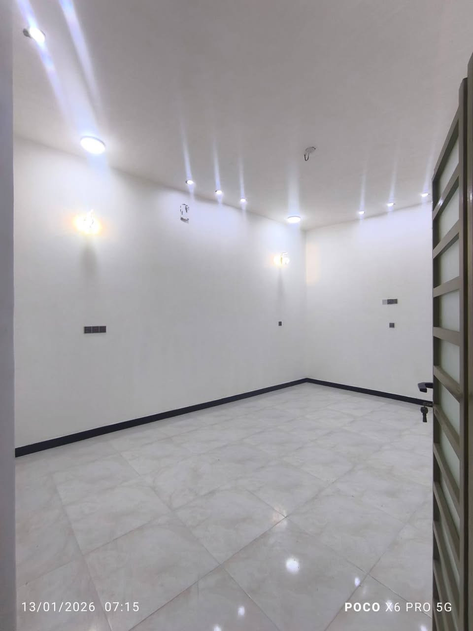 بيتين ركن طابو ب4000 مساحة كل واحد 120 متر مربع وليس شرك  مجاورات 
في الاسكان الاصناعي نزلة البو فياض قرب مدرسة الحريه 
ثالث بيت عن نزلة البو فياض سعر الواحد 108 قابل للتفاوض للاستفسار اكثر الاتصال ع الرقم 
***********
