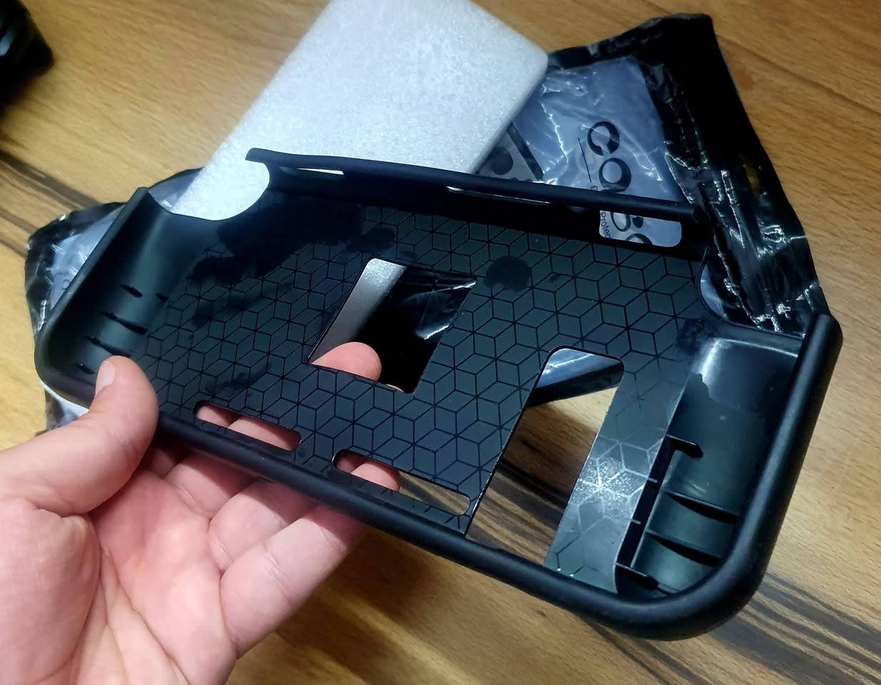 السلام عليكم ' افضل درع جلاتيني نوعيه مميزة  نينتيندو سويتش العادي LCD سعر 10 الف متوفر اكثر
من قطعه / بغداد البياع / *********** / توصيل لجميع المناطق والمحافظات موجود
