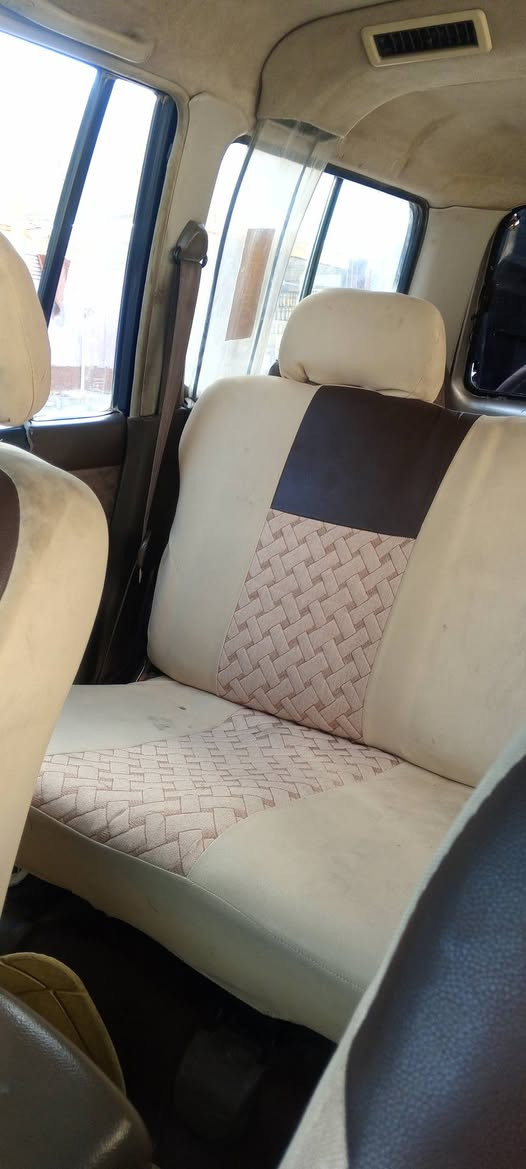 السلام عليكم لاندكروز 96 نضيفه كلها شغاله تبريد ثلج فقط الصبغ يراد اربيل اريدها 90 الرقم ***********
