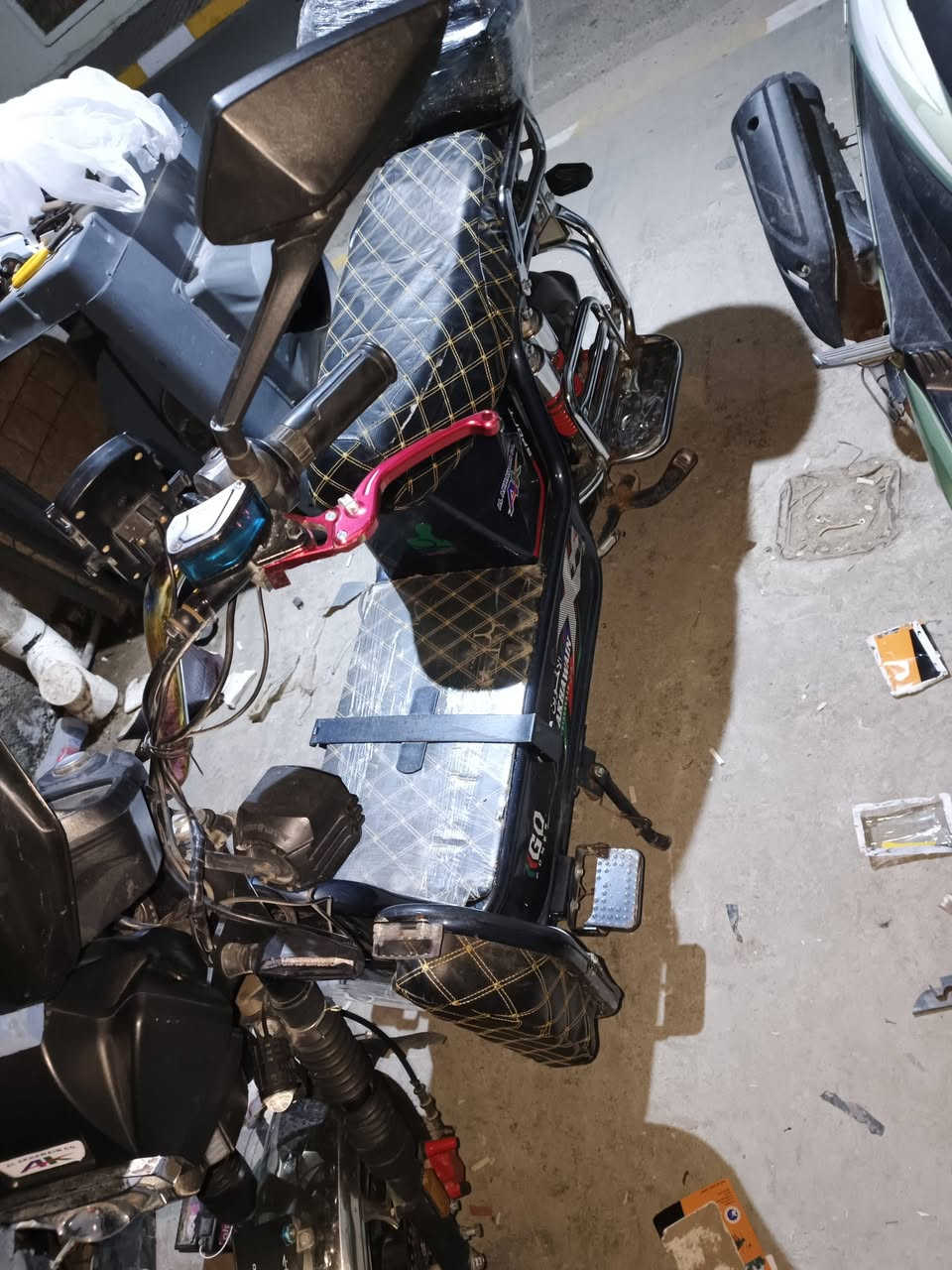 السلام عليكم ماطور الاخوين موديل 25 بطاريات جدد هيوشه 1/1انشدت السعر 550 وبي مجال ***********
