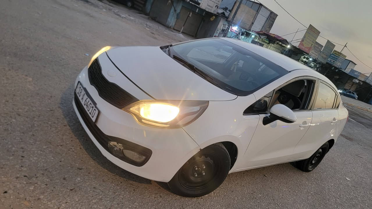 السلام عليكم  كيه ريو موديل موديل ١٣ سياره بيه رشات صبغ مكينه ١٦٠٠ مكان السياره بالحله السعر ٦٨ مجاله كلش بصيط  رقم بابل انكليزي 

***********
