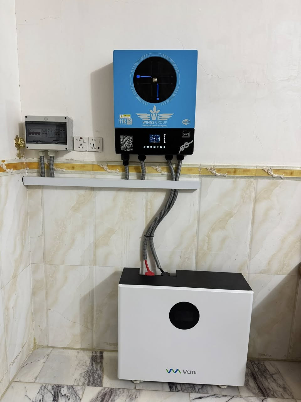 يعلن مكتب #مدار_الشمس_للطاقة استعداده لتصميم وتنفيذ كافة منظومات الطاقة الشمسية بمختلف الانواع والقدرات حسب طلب الزبون ( التصميم والتنفيذ يكون تحت اشراف كادر هندسي اختصاص كهرباء وسيطرة ) وعملنا يشهد كذلك بامكانكم التواصل مع الاخوة الي نصبنالهم منظومات في قضاء النصر والرفاعي والفجر 

بإدارة المهندس / مهند عبد الخضر 
للاستفسار والحجز التواصل عبر الواتس اب او يتصل 
***********

او يمكنكم زيارة المكتب في حي الصدرين - مجاور جنة اسعار النصر
