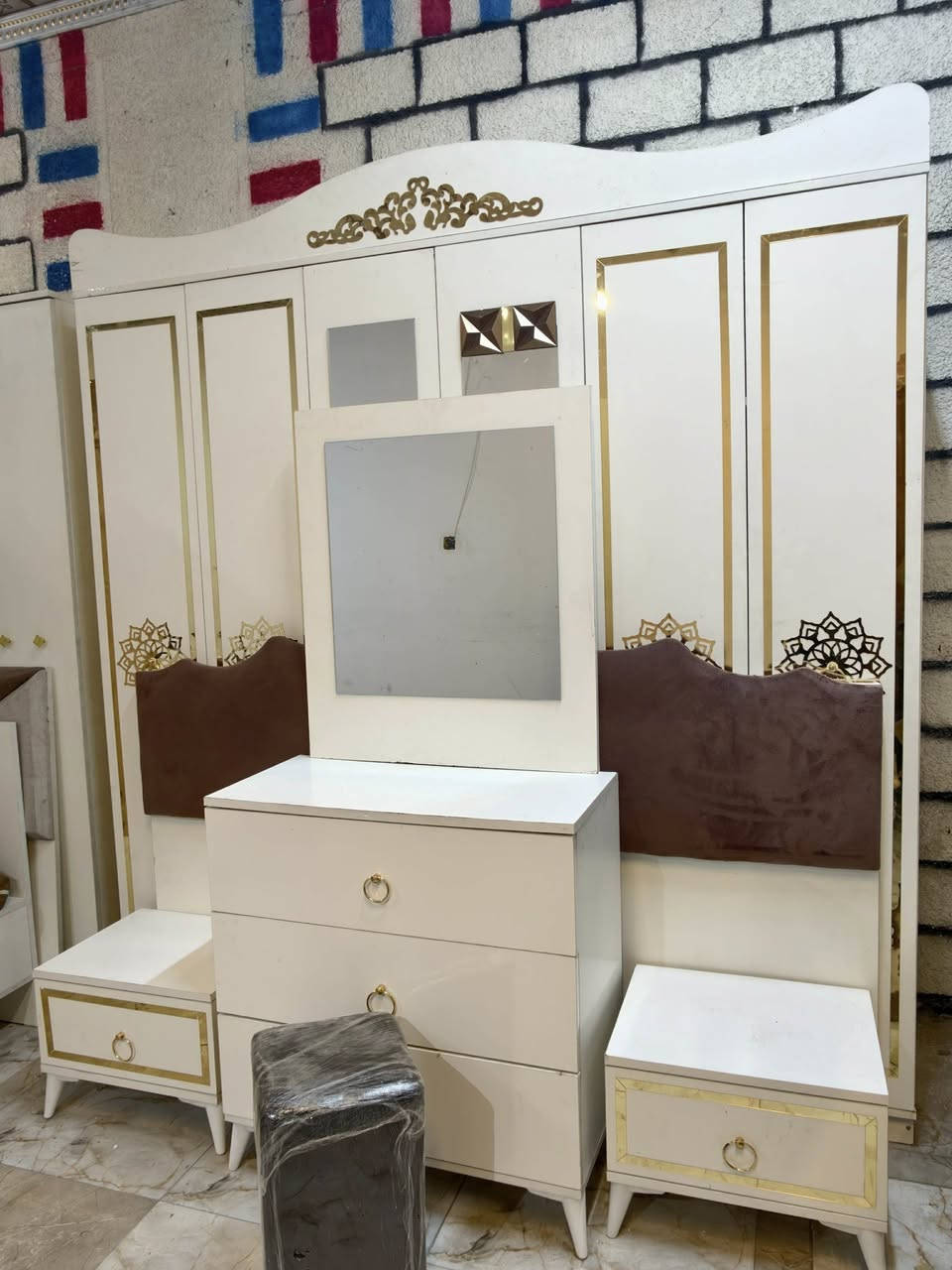 غرفة تركيه 5 قطع
+طابورية هدية 🥳
نضام بيبان
نضافة ٩٠%
سعر 600 وبيها مجال 
شد ونقل مجاني


**إذا كنت صاحب هذا الإعلان وتريد حذفه لأي سبب، رجاءا أرسل رسالة إلى الدعم الفني**