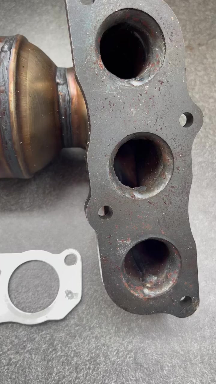 3-Way Catalytic Converter for Geely Panda🚗

Designed to control 
CO, HC & NOx emissions
Reliable performance and long service life😇
Call us 📲0768451819
#Geely
#divenienterprises
#geelypanda
#micropanda


**إذا كنت صاحب هذا الإعلان وتريد حذفه لأي سبب، رجاءا أرسل رسالة إلى الدعم الفني**