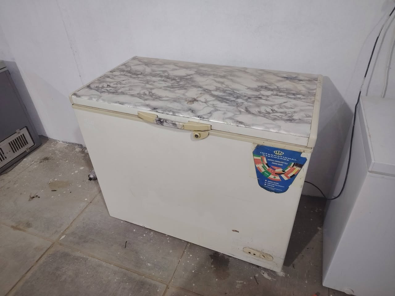 مجمدات ع شرط ضمان شهر ***********
