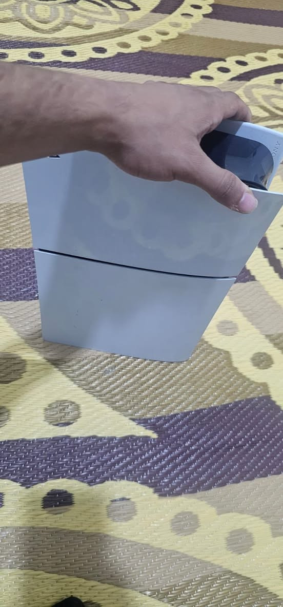 بلي٥ سلم ذاكرة  تيرا اوربي ريجن ٢ 
جهاز دجتل بدون سيدي درايف 
لا مفتوح ولا مصلح محدث اخر تحديث 
المكان بغداد العبيدي 
وعندي توصيل لكل المحافظات


**إذا كنت صاحب هذا الإعلان وتريد حذفه لأي سبب، رجاءا أرسل رسالة إلى الدعم الفني**