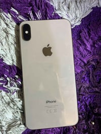 يا الله ايفون XS MAX مبدل بي فقط كلاس شاشة وانما الجهاز كله نضيف مثل م...