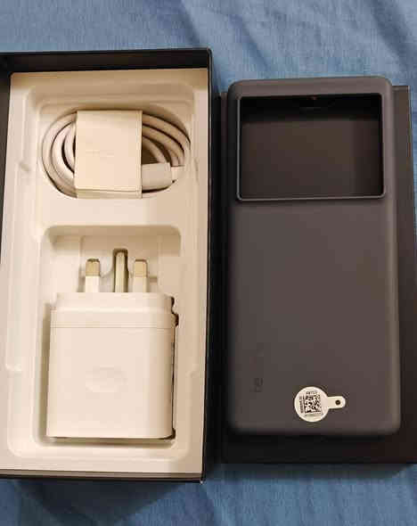 السلام عليكم رلمي GT6
زاكره 512

رام16

نظافة 100ب100

استخدام اسبوع فقط 

ومضموم بالكرتون 

كل ملحقات موجوده 

السعر 500 الف
للبيع فقط
***********
