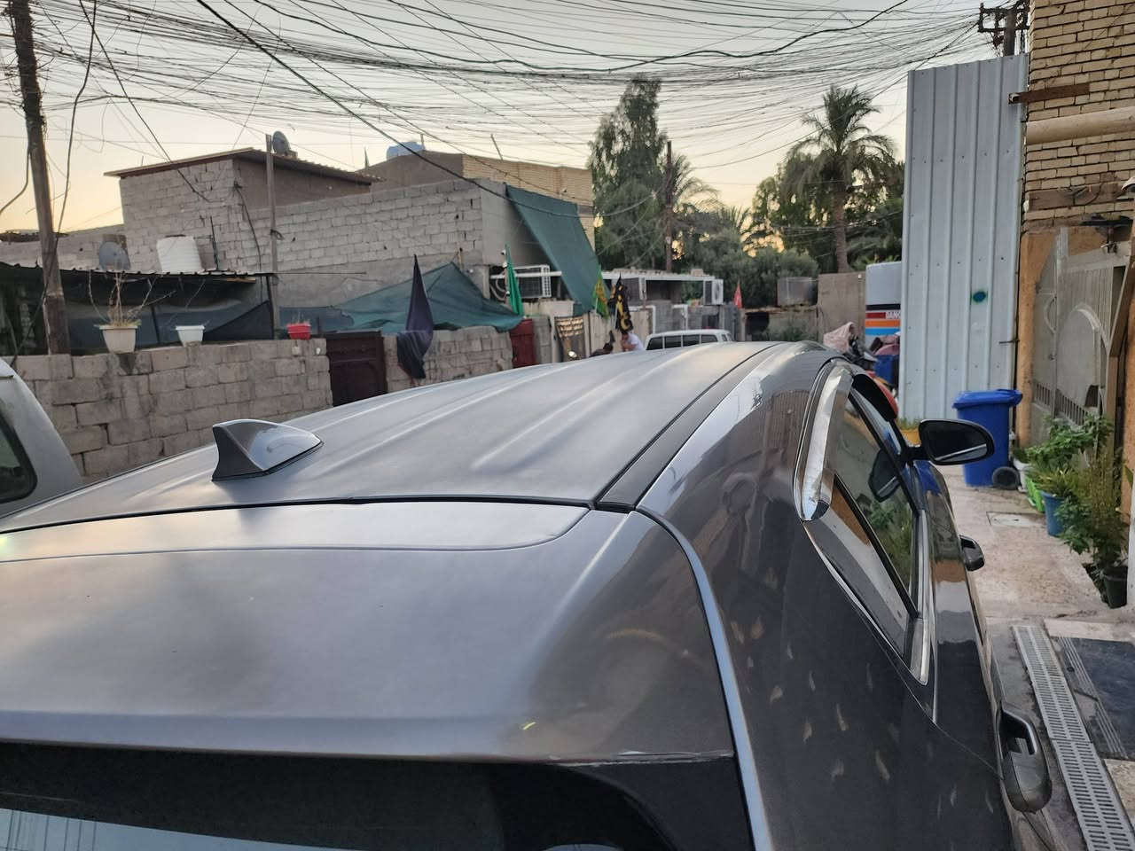 سلام عليكم كيا سبورتج للبيع سيارة نضيفة ومناقصهة شي كير مكينة تبريد كفالة سونار وحادثها مرفق بل منشور مواصفاتهة شاشة تحكمات ستيرن ٣ انظمة قيادة السيارة بدون يرباك حادثها خلفي والباب والجاملغ مرشوش كلير من امريكا مكانها الزعفرانيه وتساب ***********السعر ١٢٧
