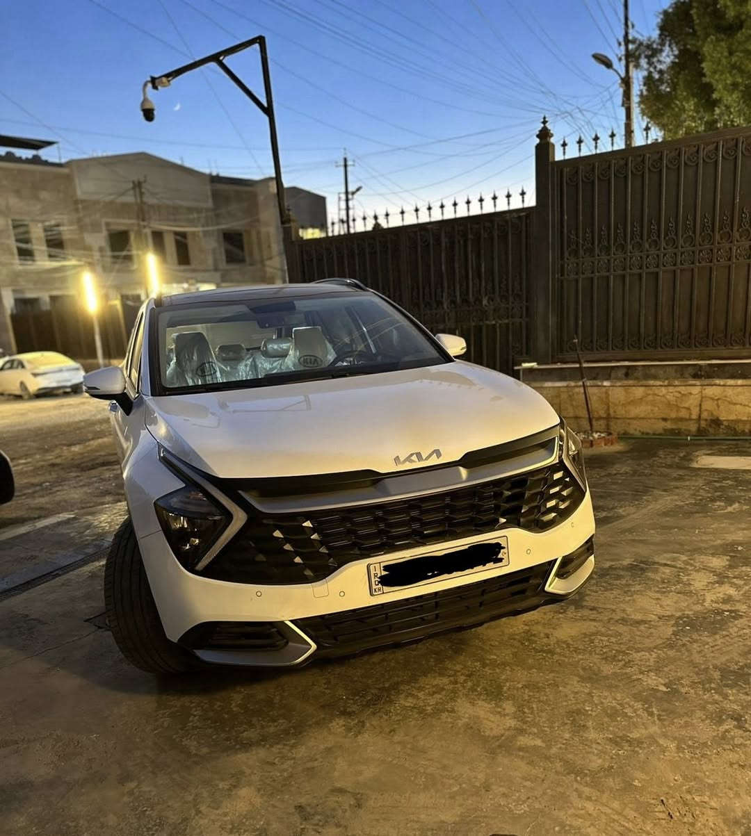 السلام عليكم
للبيع فقط✅
كيا سبورتج 2023 فول 1/1 مكفولة كفالة عامة حتو من الشخط
كير مكينة صبغ بارد حالوب رصعات كفالة من جميع النواحي
ماشية 15 الف كيلو فقط جديدة وبحالة الوكالة رقم شنالي باسمي تحويل مباشر
بانوراما
جنطة كهرباء
رادار امامي وجانبي وخلفي
تدفئة مقاعد وستيرن
تبريد شاشة
كشنات كهرباء
بصمة عدد 2
عدادات الكتروني
حساس امامي خلفي
انظمة قيادة
هاند بريك دكمة
شاحن لاسلكي
وباقي المواصفات المعروفة 
السعر المطلوب 22,900$ وبيها مجال
مكان السيارة بغداد حي الجامعه 
***********
