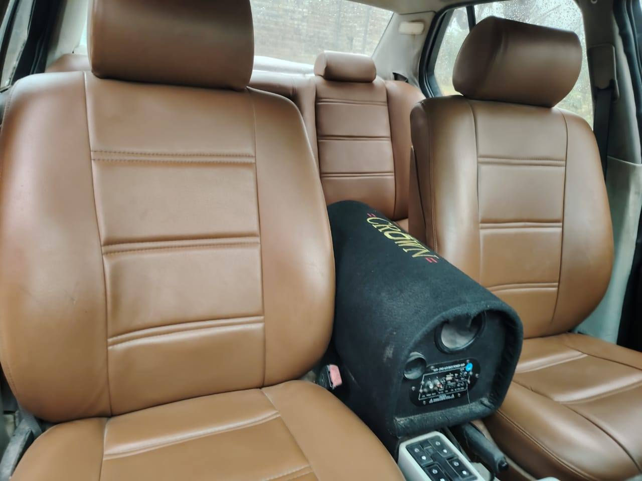 گير او محرك شرط تخم تاير باتري
مصبوغه عام جماليه بدون ضربه 
سياره بأسمي مشروع وطني سنويه 2028
عنوان ديوانية الحمزه الشرقي السعر 45
او بيها مجال *********** حمزة, القادسية
