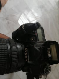 نيكون ٧٠٠٠ • عدسة ١٨-١٤٠ • الحلة