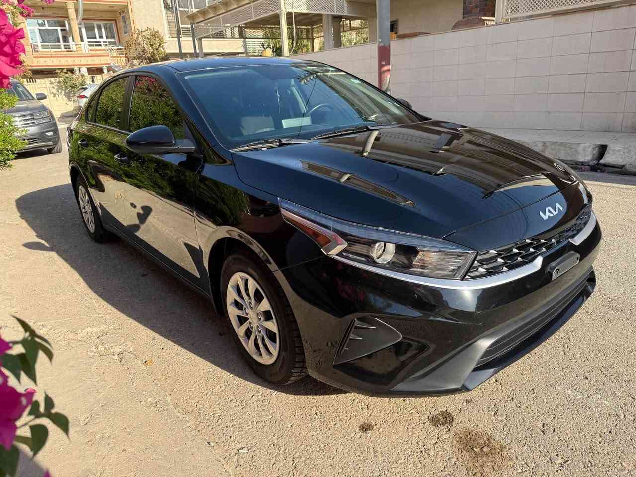 Kia Forte 2023 LX
حجم المحرك ٤ سلندر ٢ لتر
مسافة ٥٠ الف كيلو

مقاعد تدفئة
مانع التزحلق+ABS
شاشة كبيرة لمس
رادار+كاميرا
تحكم الستيرن
بقية المواصفات المعروفة
الحادث فقط الصندوق الخلفي

العنوان: اربيل
للاتصال (واتس اب و فايبر متوفر)
***********

قەبارەی بزوێنەر 4 پستن 2.0 لتر
مەودای ڕۆیشتن ٥٠ هەزار کیلۆمەتر

کوشن گەرمی
دژە خلیسکان+ABS
شاشەی گەورە لەمس
رادار + كاميرا 
کۆنتڕۆڵی سوکان
هەموو تایبەتماندییە ناسراوەکانی تر
تەنها سندوقی لێدراوە
(ناونیشان: هەولێر)

ژمارەی شاسی (VIN):  3KPF24AD5PE613276

بۆ پەیوەندی کردن (وەتس ئەپ و ڤایبەر بەردەستە)

*********** أربيل, العراق

