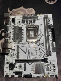 B760 GT4 • DDR4 • بن واحد مكسور