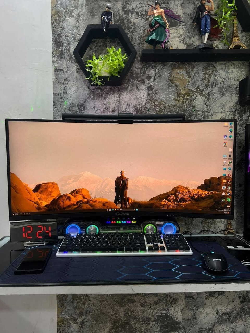 سلام عليكم 
شاشة للبيع مواصفات

Minifire 34 inch curve 2K 165Hz

نوع Va
تحتوي على مدخلينHD ومدخلين De

مقوسة مثل ماموضح بصور مع لايت بار السعر الكلي (230)  قفل

استخدام قليل جدا

توصيل ماعندي مكاني ميسان العمارة *********** واتس

