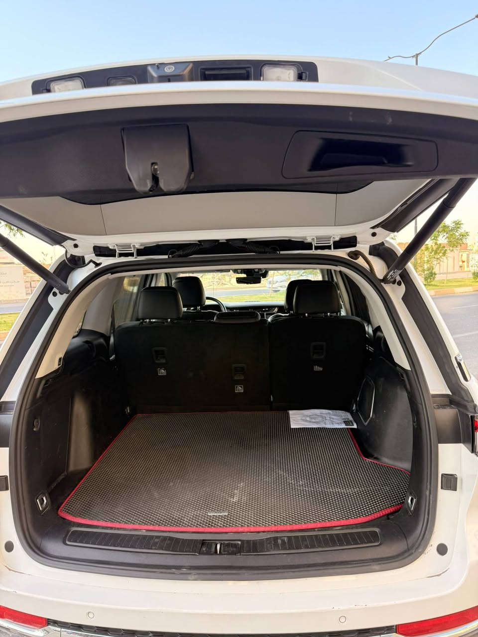 السلام عليكم جيب كراند شيروكي2023 4XE وارد امريكي
Jeep Grand Cherokee 4Xe 2023 2.0L

         حجم المكينه : 2000  تيربو + هايبرد + بلك ان 

المسافة المقطوعة : 23الف ميل

حادث السياره : بنيد و جاملغ وباب

                         

#مواصفاتها

3 شاشات

1.بصمه

2.ستيرن تدفئه

3. تشغيل عن بعد

4.دمام خلفي

5.كشنات جلد

6.كشن السايق ميمري

7.كشنات كهرباء

8.صندوك كهرباء

9.حساسات خلفيه

10. قطع تبريد 

11.اشاير بالمري

12.رادار امامي

13.رادارات 360

14.ثلاث وضعيات قياده

15. بنوراما فتحتين

16. كير ماوس

17. نظام منحدرات

18. هيترات بالكشنات 

19.تبريد بل كشنات

20.لايتات لد

21.بكلايت لد

22.كشافات

23.بصمة ابواب

#السعر :  220و بيه مجال بسيط

تفاصيل اكثر هذا ☎️رقمي *********** 

مكاني بغداد حي الجهاد
