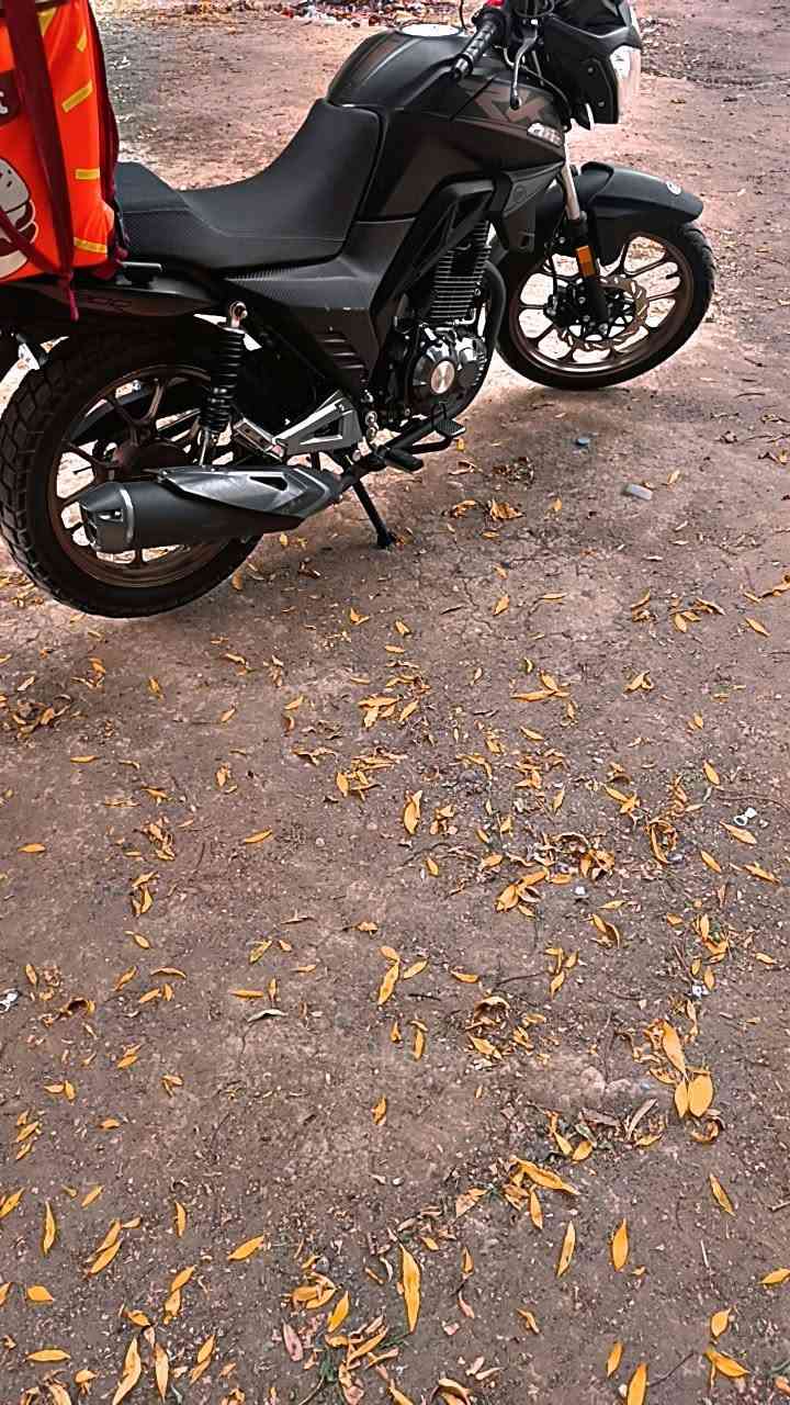 سلام عليكم دراجه RK 2024 بشهر ال 9 رقم اربيل انكليزي بأسم اخويه تريد تحويل ثاني يوم احولك تريد وكاله هم عادي  دراجه نضيفه مكينه مكفوله ممفتوحه ابد مبدل بس اكلجات بلشركه نفسها كهربائيات كلها كامله. نقصها دشبول وموجود بلشركه ب 65 باقي كله شغال..سعر 1850 ماكو هيج سعر بهيج موديل ومرقم  ونضيفه.. مكاني بغداد الدوره  ***********
