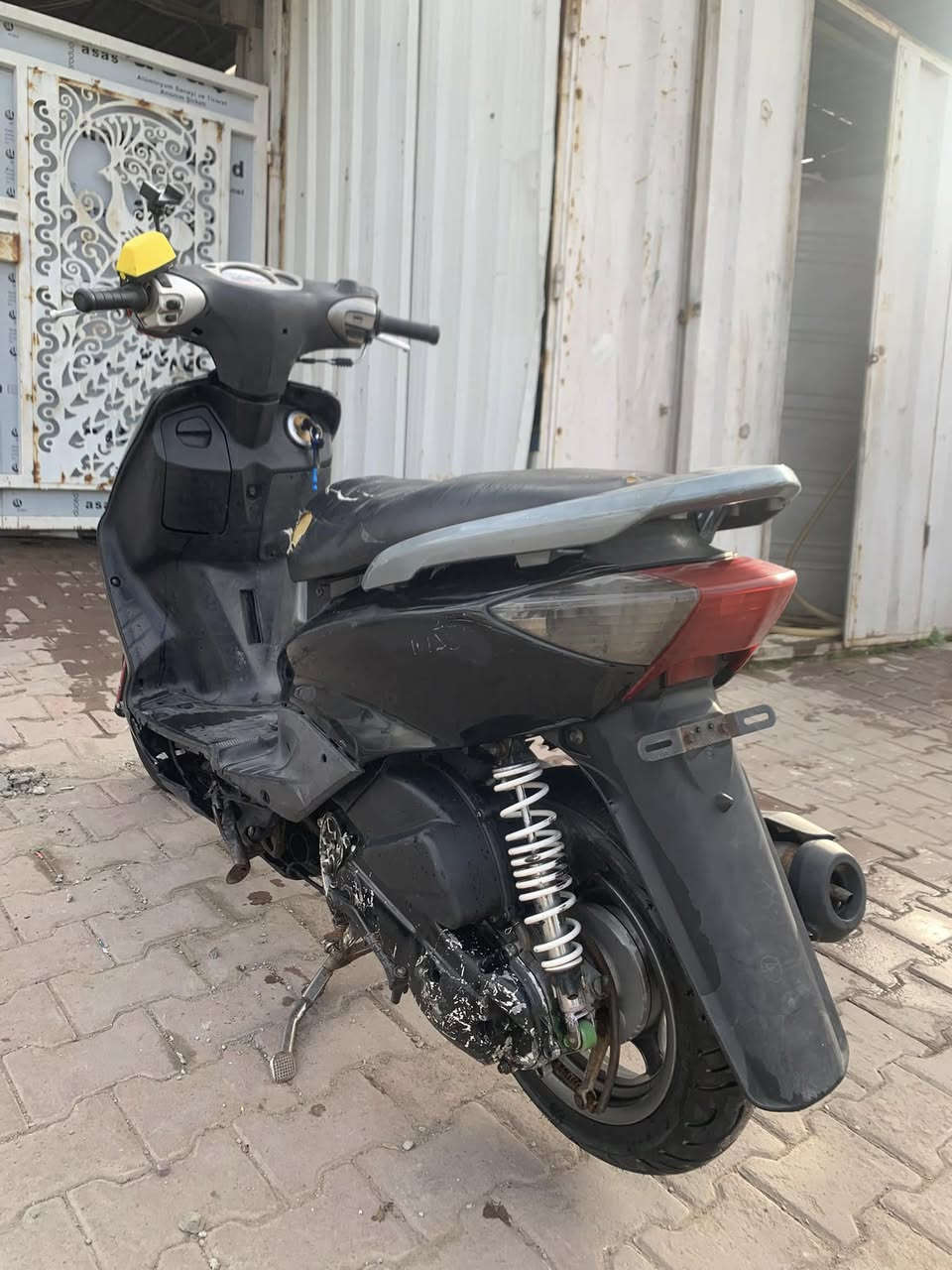 سلام عليكم سكنس نثيه ياباني الدراجه حلوه وبلاديه يردلها كلجات  وترتيب كهربايات  كدام عينك نضيفه تمشي الدراجه 
تشغل هندر سلف موجود بس يحتاج باتري السعر 350وبيها مجال .    ملاحضه ما متواجد خاص  بس رقم 

العنوان بغداد الحسينية مل رشديه 
***********
