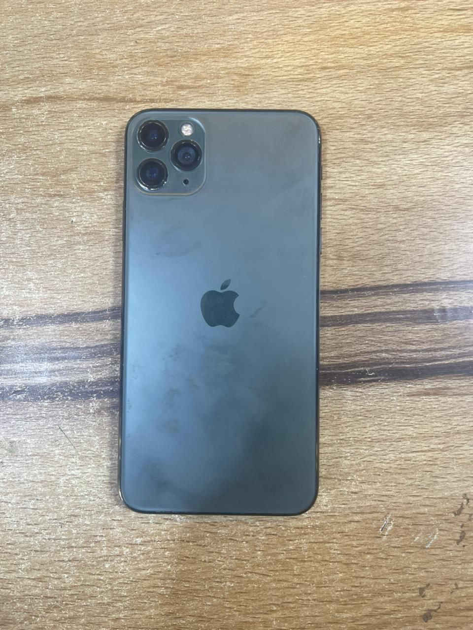 ايفون 11برو ماكس مبدل بطارية +شاشة بصمة الوجه مشكلة 
بطارية 🔋 92الشاشة نوعية جيدة السعر 225 بغداد المشتل 
***********
