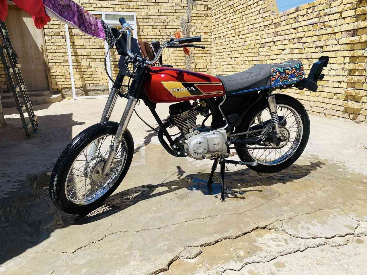 سلام عليكم دراجه نامه 2020 شاصي اوراق 
مكينه نظيفه مفتوحه تعمره كله جديده  فقط تاير وره بيه شلون نفخه  دراجه نظيف سعره 600 بيه مجال مكاني شطره


**إذا كنت صاحب هذا الإعلان وتريد حذفه لأي سبب، رجاءا أرسل رسالة إلى الدعم الفني**