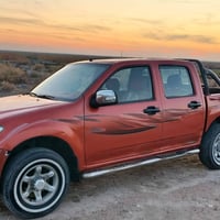 سيارة گنو 2013 جاهزه ما بيها نقص السعر 57 وبيها مجال رقم صاحب السياره ...