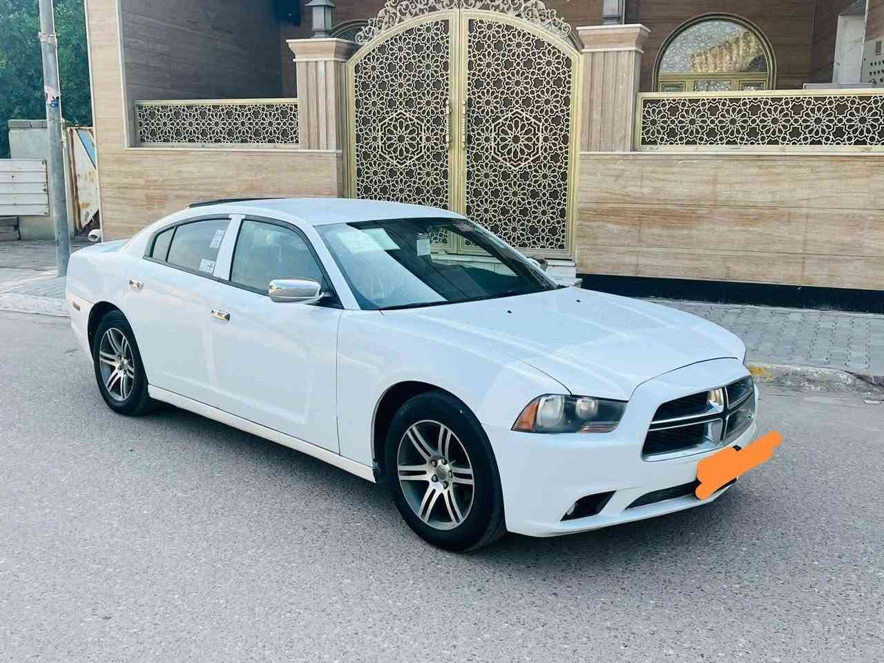 جارجر 12 مكينه 3600 مكفوله عدا كلير بل الداير أثر شخوط وخياس بل االقماره هم مصلح من يم الجامعه الباقي كفاله حداديه تخم تاير مكينه كير كفاله السعر 150 بيها مجال قليل التواصل ***********دواخل عسلي  السياره
