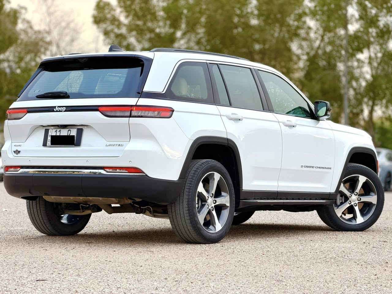 السلام عليكم
جيب لمتد بلاس 2024  خليجي وكالة هارلم 5 راكب  جديده جدا ماشية 21 الف كيلو مكفولة كفاله عامه من كل شي رقم بغداد الانكليزي الجديد هزه جديده السيارة بأسمي تحويل ثاني يوم مكان السيارة بغداد السيدية السعر 41800$ للاستفسار الاتصال ***********  
المواصفات 
مكينة 6 سلندر 3600 - بانوراما - كشنات جلد كهرباء تدفئة تبريد مع خزن ميموري - كير ماوس - 4 وضعيات قيادة - فور ويل - رادار امامي مانع تصادم - 5 كامرات - حساسات امامية خلفية - رادارات جانبية - وبعد هواي مواصفات
