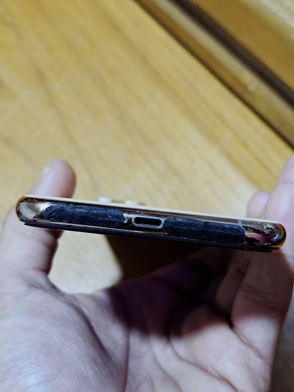 📱 ايفون 11 برو ماكس – لون ذهبي
🔹 النسخة: أمريكي
🔹 السعة: 256GB
🔹 الجهاز نظيف
🔹 الشاشة: مستبدلة درجة أولى
🔹 البطارية: 75% (غير مستبدلة)
🔹 على الفحص ✔️
🔹 بصمة الوجه شغّالة 100%
🔹 الجهاز بدون مشاكل
📍 الموقع: النجف الأشرف
📞 للتواصل اتصال أو واتساب على الرقم التالي:
***********
🔊 السعر قابل للتفاوض البسيط
الي مهتم يراسلني، حياكم الله
