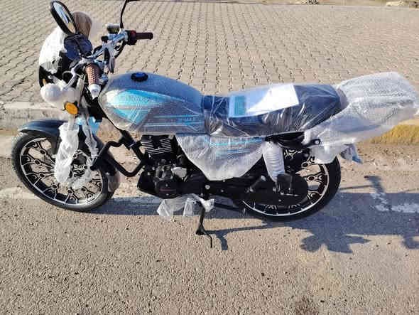 دراجه نامي برو موديل 26محرك 200بعده صفر عله وضع الشركه السعر مليون و100وبي مجال الشراي يتصل ***********مكاني الحويجه داخل
