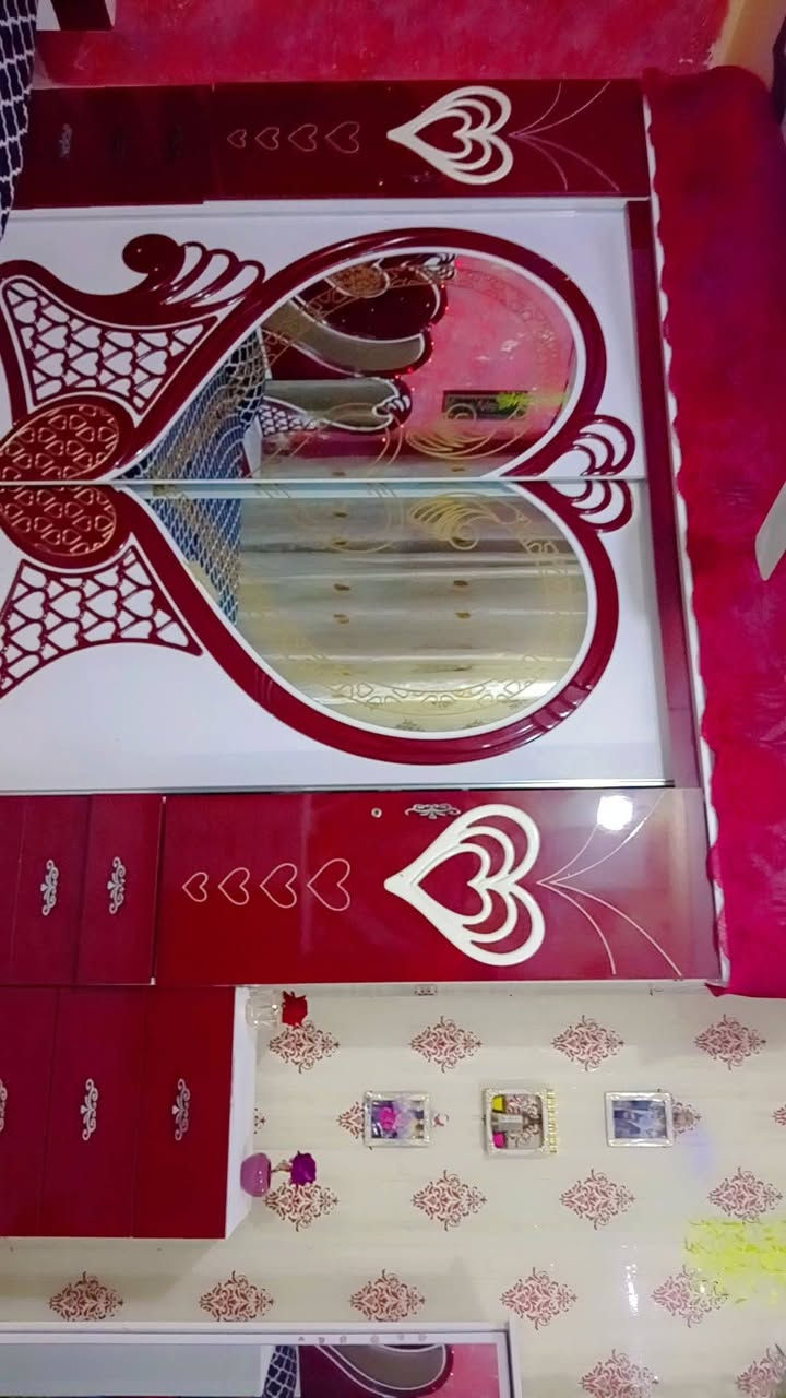 سلام عليكم
غرفه تركيه 8 قطع نضيفه كلش السعر 600 وبيها مجال
الكتنور 3 امتار ونص ***********
