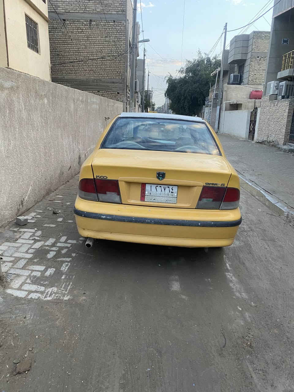 السلام عليكم شباب سمند 2010 رقم الماني. سيارة بلادية بيها طخةزغيرة ب الجاملغ الورى ومسويها تخم تاير كهربائيات بلادية مكينة خرسة سيارة كلش حلوة صدرها 60‎%‎ مطلوبة هيئة 700 وغرامات مرورية 200 ينكطعن من سعرها مكاني بغداد الحرية هذا رقميي  *********** السعر 26 وبيها مجال قليل كلش
