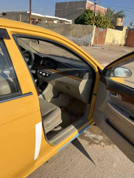 السلام عليكم ليفان موديل 2013 للبيع مكان بغداد حي اور 
السعر 49 وبيهة مجال قليل مصلح بيهة هلالات خلفيه  ودوسات
وسونار موجود بلمنشور 
***********
