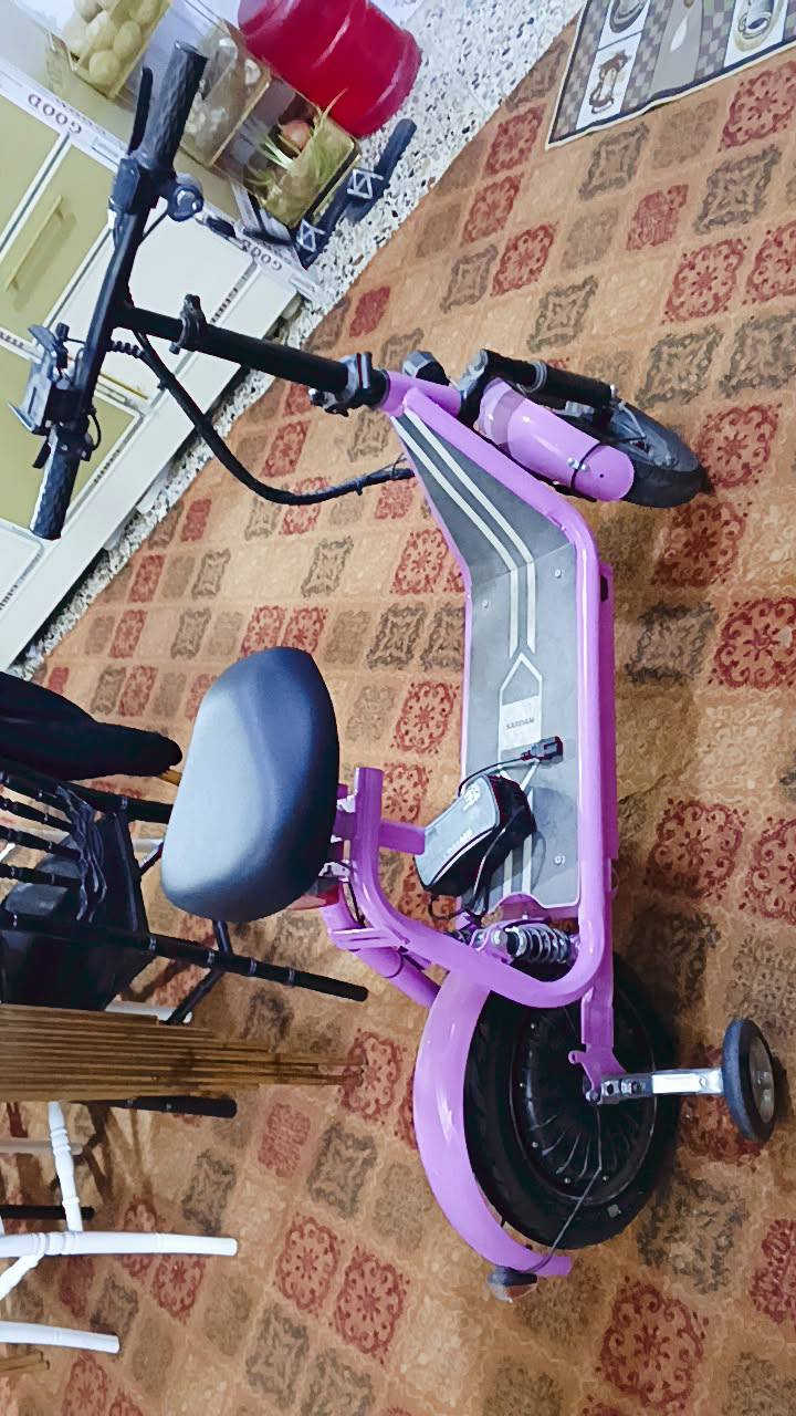 السلام عليكم دراجه شحن جديده ماصارله هواي عندي لسعر 250 لمكان لشعب قرب محطه سمه بغداد لتواصل ***********
