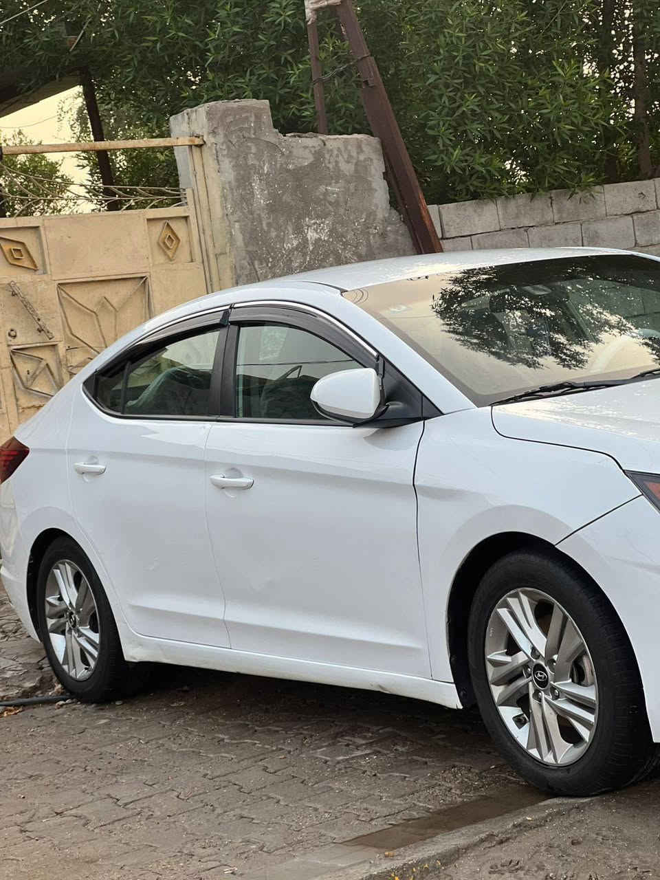 سلام عليكم..
النترا للبيع موديل 2020 أمريكي حادثهة جاملغ امامي ايمن فقط ماشيه 117 السعر 145 وبيهة مجال
عنوان بغداد  رقم  ***********
