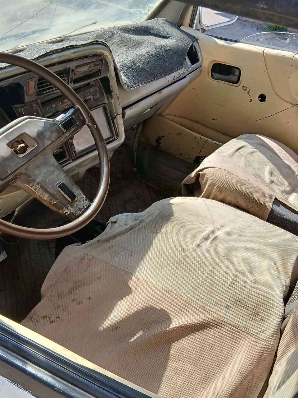 كيا هايسو موديل 96 بدون تحويل عنوان بغداد
سعر 15 ***********
