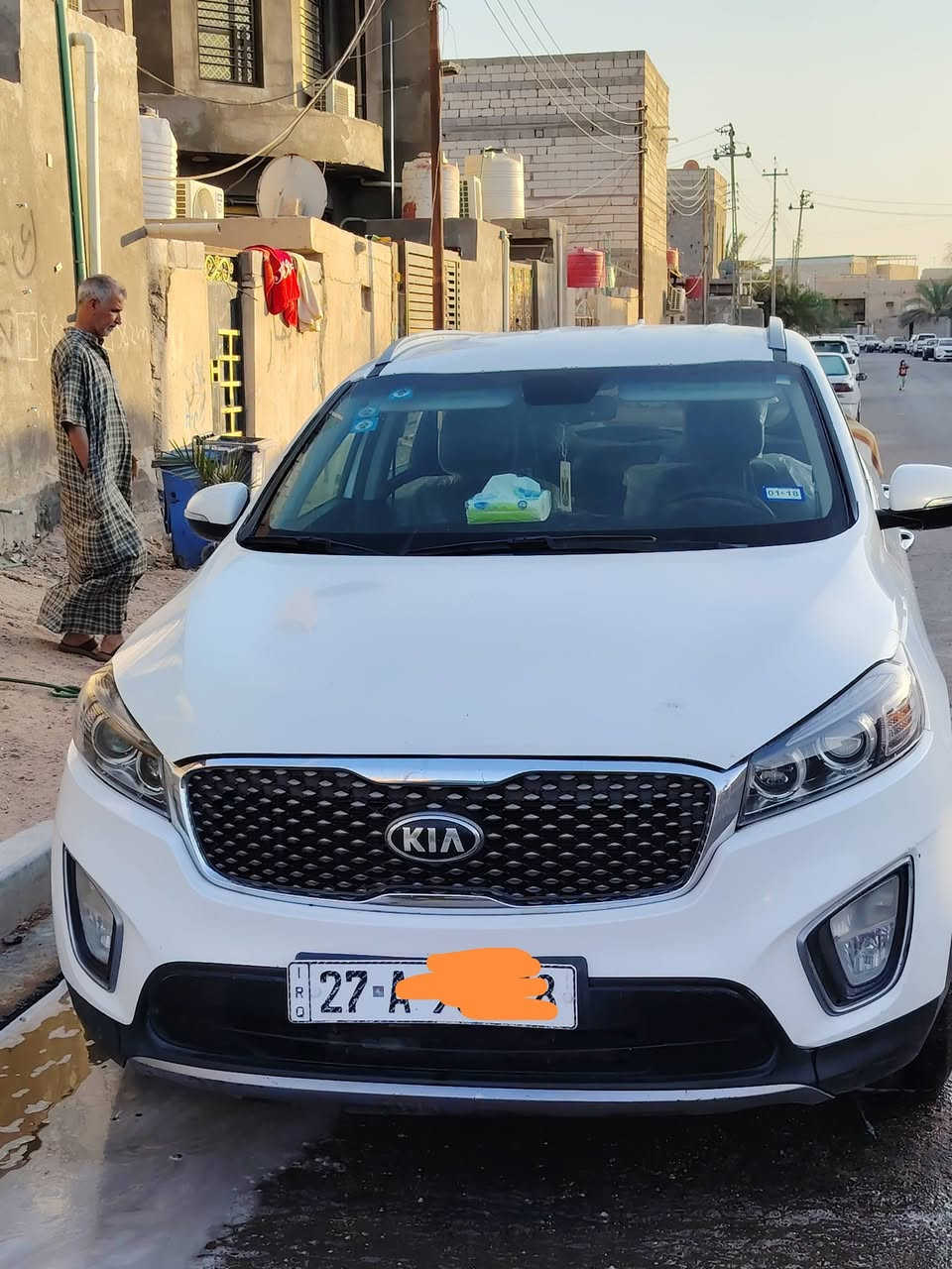 السلام عليكم سورنتو ١٦ وارد أمريكي محرك كير بحالة جيدة ايرباك سليم بدون جكنجن سيارة جاهزة بيه تبديل المدكر الأيمن مع تعديل وصيغ حافة البنيد مع ضربة خفيفة بحافة الصندوق راجعة على البارد في العراق تبريد تدفئة كهربائيات كلهة شغاله لايت زنون اشارة بالمري محرك ٤  ٥راكب رقم انكليزي بسمي العنوان بصرة الزبير رقم *********** بيه واتساب
السعر ١٦٥ وبيه مجال قليل
