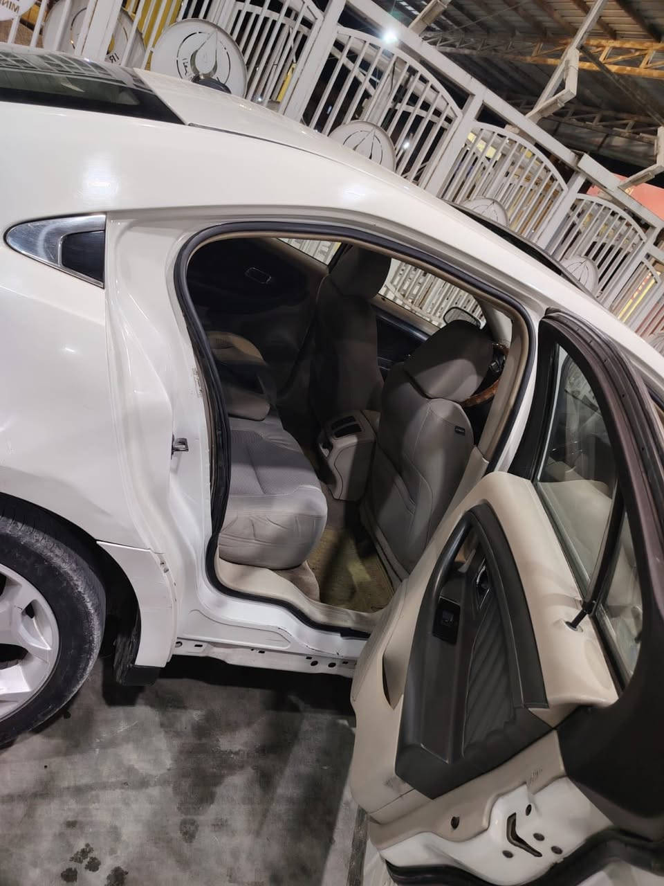 فورد تورس 2011 فول مواصفات مكفوله كفاله عامه كير مكينه تبريد جاهزه تحويل مباشر السعر 87 رقم الهاتف ***********
