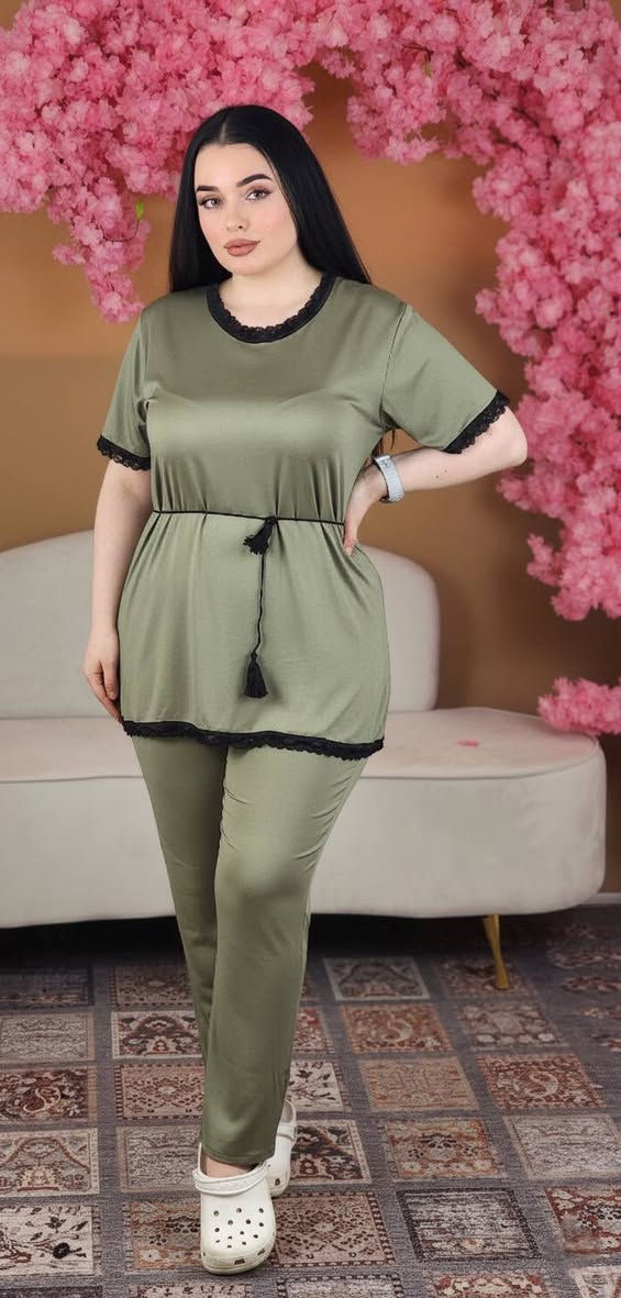 تراك نسائي 
خامه قطن ليگرا 
بدي طويل 
القياس استندر فري سايز 

ا


**إذا كنت صاحب هذا الإعلان وتريد حذفه لأي سبب، رجاءا أرسل رسالة إلى الدعم الفني**