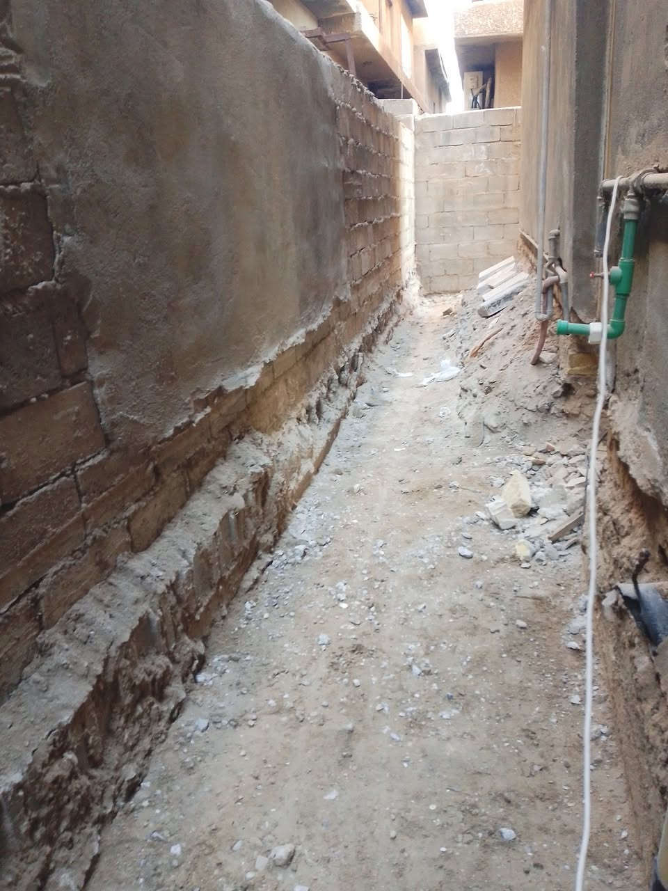 سلام عليكم  / يوجد كادر عمل جاهز/ تصعيد مواد/ تنضيف بيوت/ تفليش/ تكشيط/ تنضيف حدائق/ دفن نهري  / شقلنه ليل ونهار   /ومعداتنه جاهز/ ماعليك بس تصال على رقم  /     ***********
