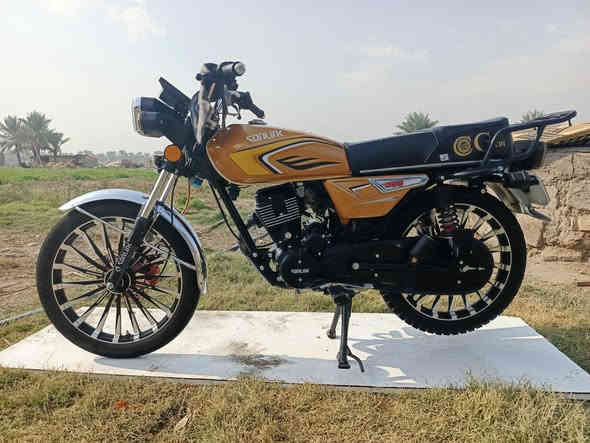 السلام عليكم دراجه موديل 24 شهر 12 يعني 25 دراجه مقفوله كفاله عامه دراجه ماشيه 5000 مكاني بغداد الشعله  850/  *********** محرك 200 سي سي
