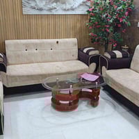 مستخدم • ٦ مقاعد • ضرر بسيط