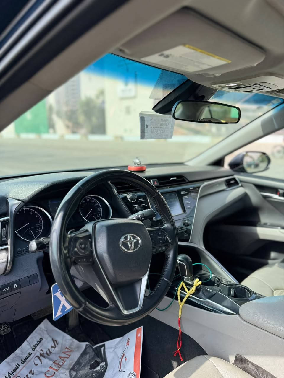 سلام عليكم من رخصت 
كامري للبيع مديل ١٨ 
امريكي حادث قبق جنطه 
واضح بل صور بدون 
شواصي او لغد 
سياره فول تشغيل عن بعد 
سياره جاهزه من كلشي 
صبغ  قبق جنطه 
وجملغات مكان سياره بغداد شعب 
السعر ١٦٣ وبي مجال 
***********
