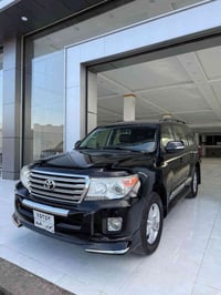 لاندكروز VXR • ٢٠١٣ • ٨ بستن