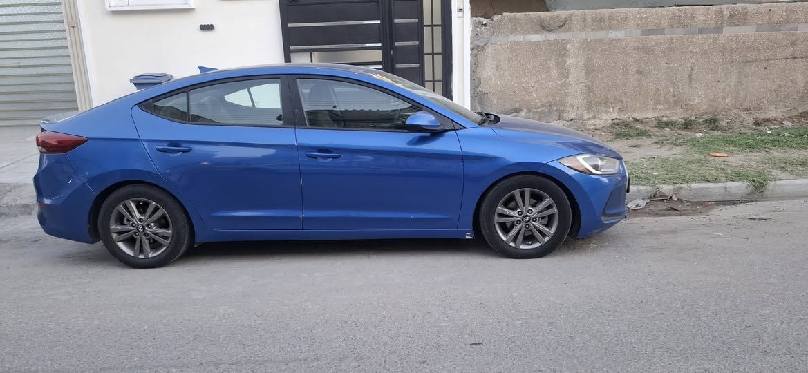 السلام عليكم
النترا ٢٠١٨ وارد نص فول سياره ماشيه ١٠٠ الف ميل محرك كير بلاد بيها منظومة غاز خير من الله صور السياره والحادث بالمنشور 
السعر ١٢١$ وبيها مجال 
*********** بغداد حي الجهاد
