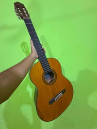 ياماها C80 • نظيف ٩٩٪ • مع اوتار وكيبو