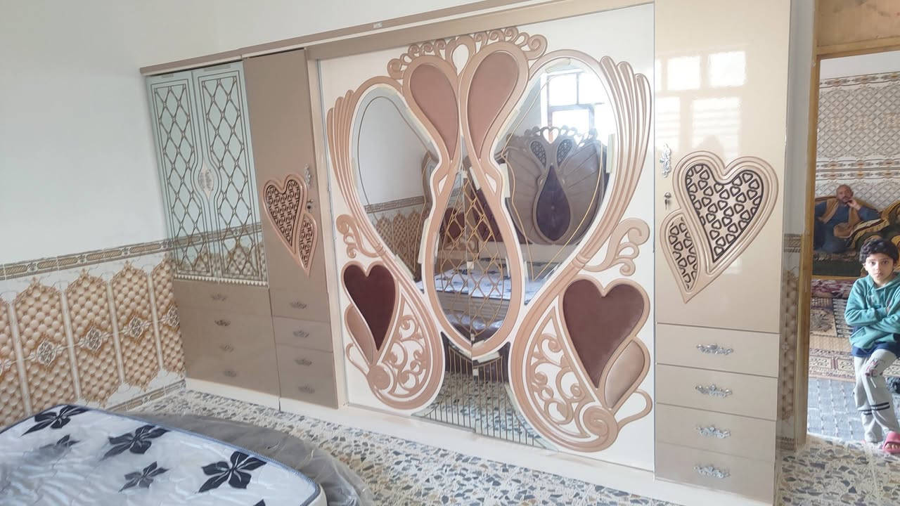 سلام عليكم غرفه 9 قطع نضيفه كلش مثل مموضح بصوره برغي وچوي ملحق طفل ابوب ومجرات سعرها ب700 وبيها مجال للاستفسار ***********////***********
