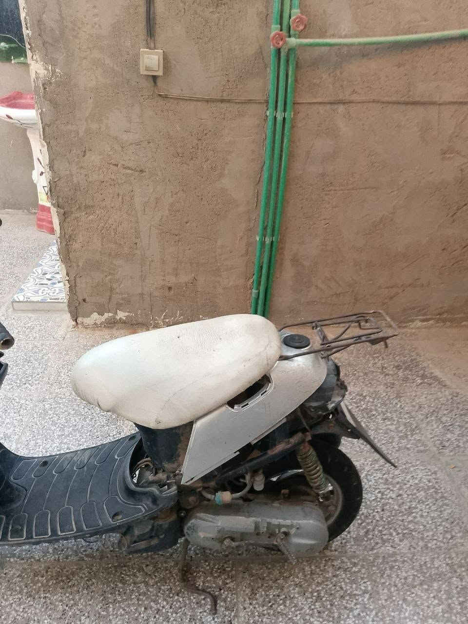 سلام عليكم دراجه بطه ٦٠للبيع دراجه حلوه مكينه ناعمه شغاله ما بيها شي
سعرها ب١٢٥ وبيها مجال مكاني نجف كوفه للاستفسار الاتصال ***********
