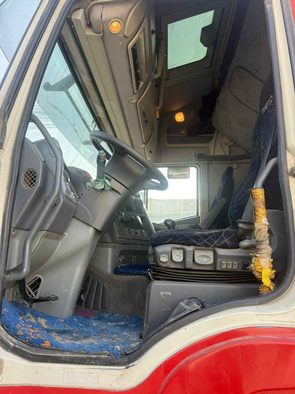 افيكو راس تريله للبيع موديل ٢٠٠٣ رقم كركوك قرار ٤٨ سياره كلش نظيفه كير حصيره كفخ المكينه كروز ١٣
مكانها بغداد الطالبيه سعرها ١٠٠ورقه سياره لوك جديد نسأل الله التوفيق ***********
